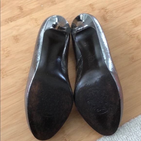 Metallic Tory Burch heels - Picture 8 of 8